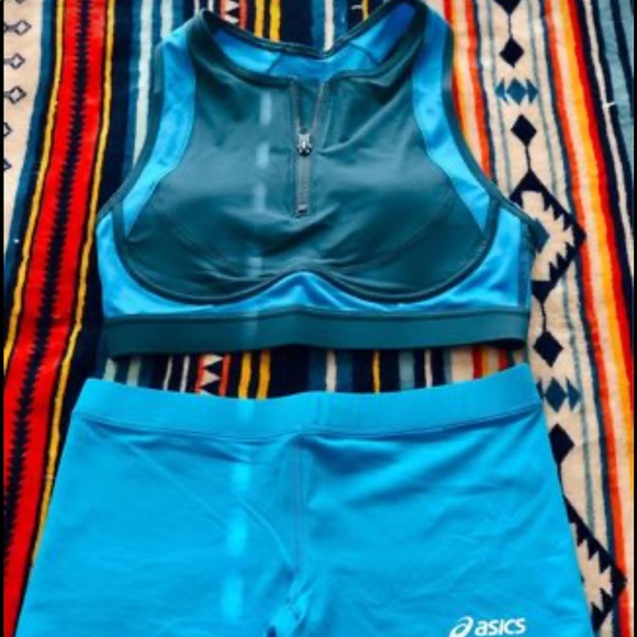 You can either buy this set together or separate! Let me know what you prefer :) - Picture 2 of 4